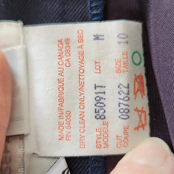 90s ,Jones New  York, midi length,  A-line, wool black skirt, size 10 - Picture 11 of 12